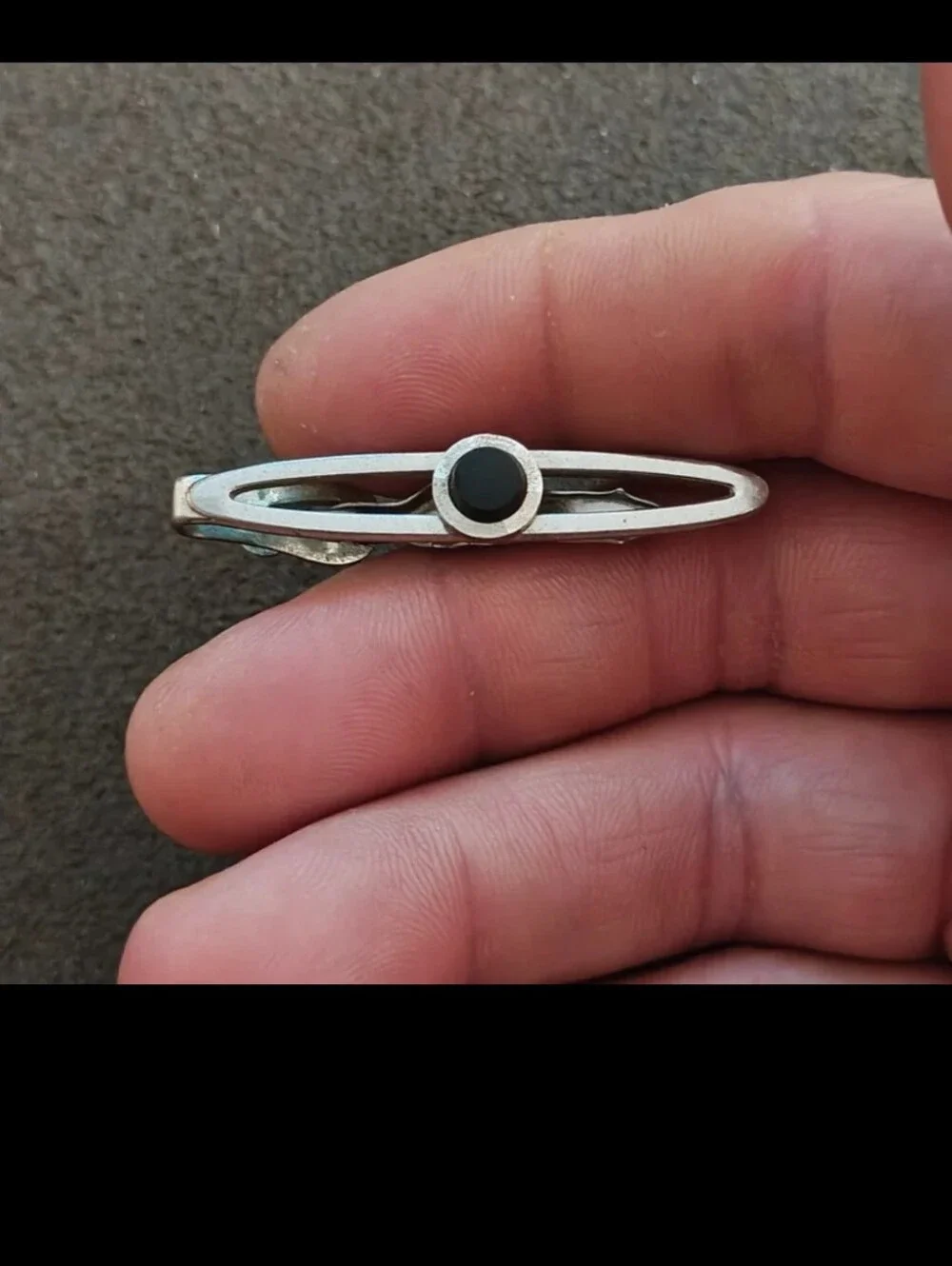 1950s/60s Swank Open Frame With a Circular Black Onyx Stone Center Tie Clip